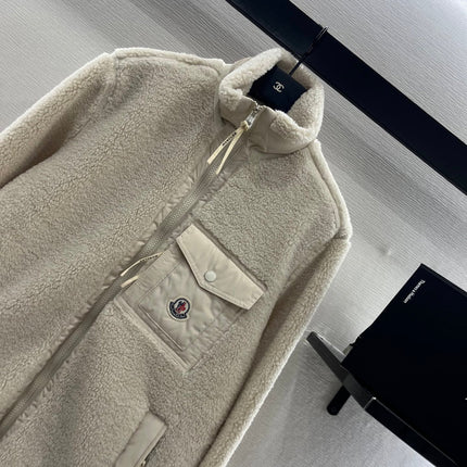 MONCLER 25S JACKET IN BEIGE 307590