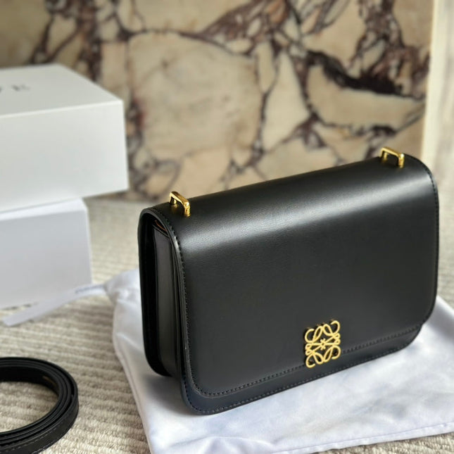 LOE GOYA BAG 23 IN BLACK SILK CALFSKIN