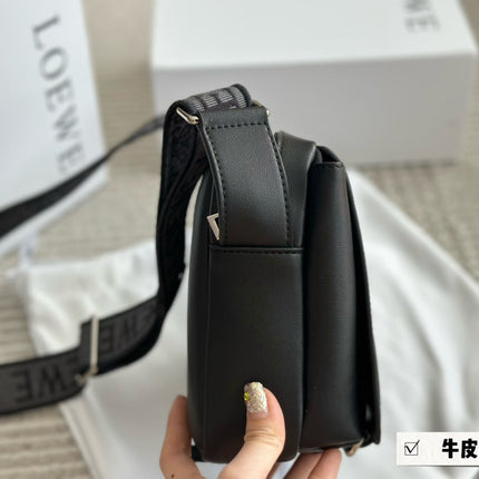 XS MILITARY MESSENGER 25 BAG IN BLACK CALFSKIN