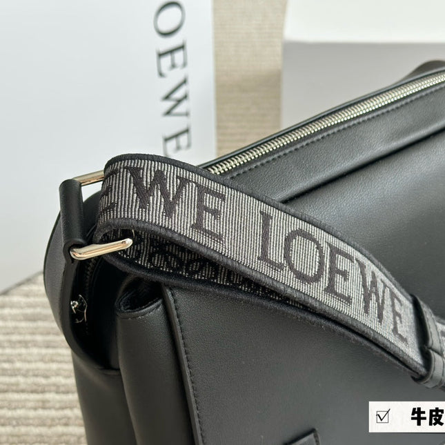 XS MILITARY MESSENGER 25 BAG IN BLACK CALFSKIN
