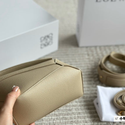 LOE MINI 18 PUZZLE BAG IN DARK CREAM CALFSKIN