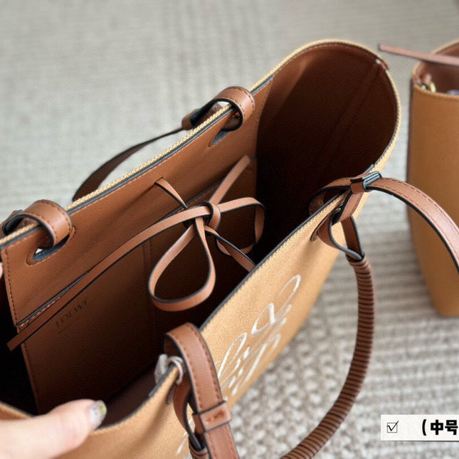 LOE MEDIUM 27 BAG IN CAMEL BROWN CANVAS