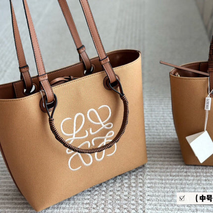 LOE MEDIUM 27 BAG IN CAMEL BROWN CANVAS