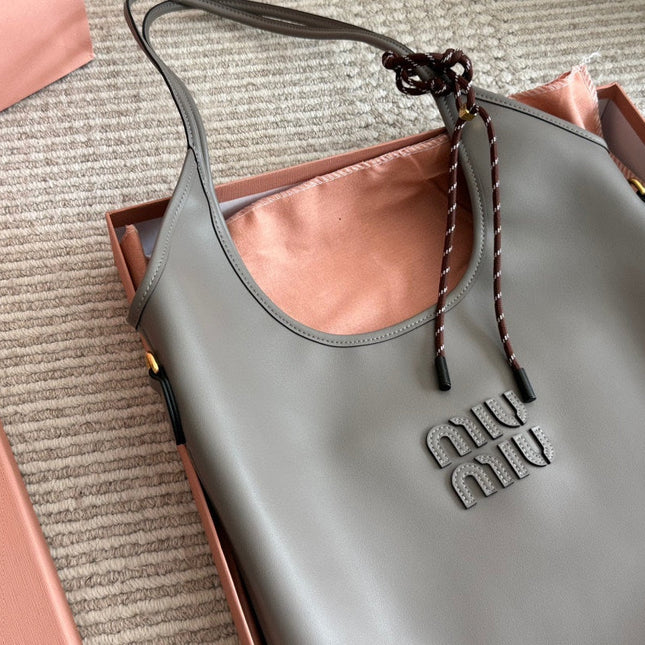 IVY TOTE BAG 35 IN GRAY CALFSKIN