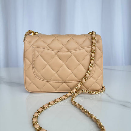 CC SMALL 20 FLAP BAG IN BUFF CREAM CALFSKIN