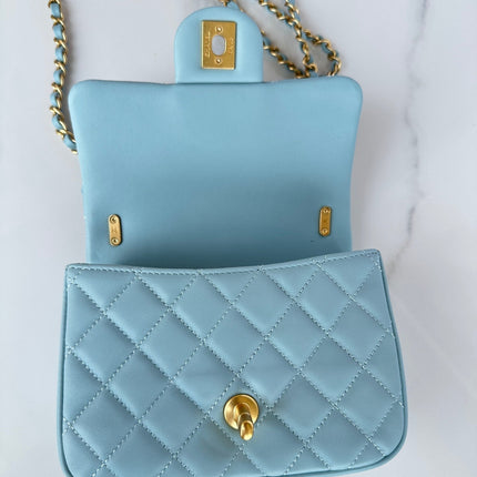 CC MINI 18 FLAP BAG IN LIGHT BLUE CALFSKIN