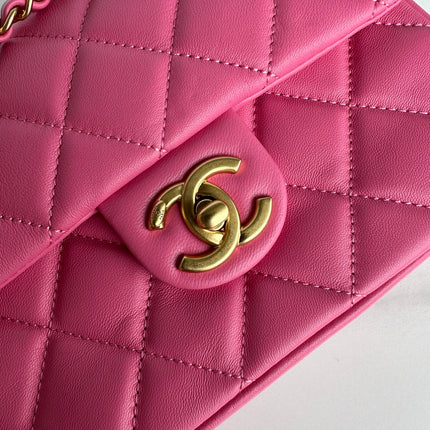 CC SMALL 20 FLAP BAG IN DEEP PINK CALFSKIN