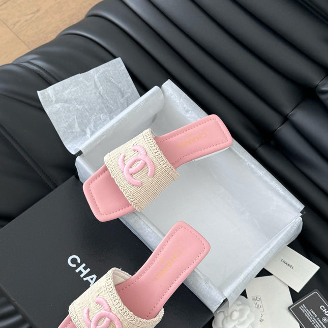 WOVEN SLIDE IN RAFFIA AND LIGHT PINK LAMBSKIN