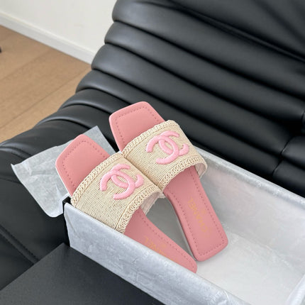 WOVEN SLIDE IN RAFFIA AND LIGHT PINK LAMBSKIN