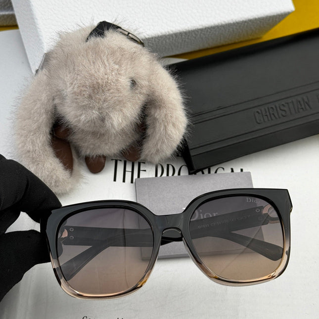 MONTAIGNE SUNGLASS CD8635 IN ACETATE