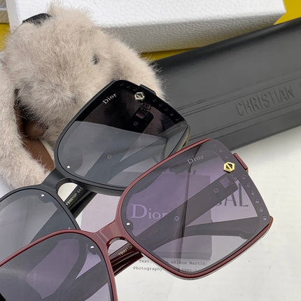 MONTAIGNE SUNGLASS D0991 IN ACETATE