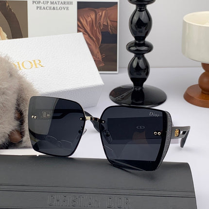 MONTAIGNE SUNGLASS D7230 IN ACETATE