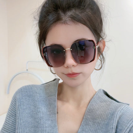 MONTAIGNE SUNGLASS CD9357 IN ACETATE