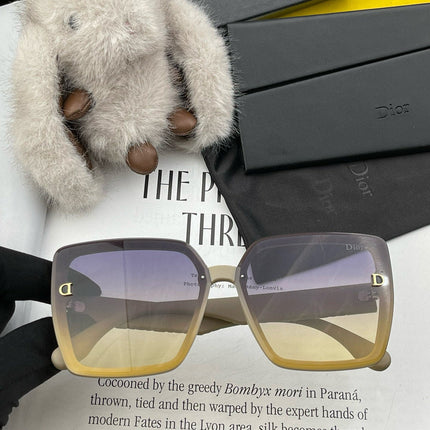 MONTAIGNE SQUARE SUNGLASS CD1590 IN ACETATE