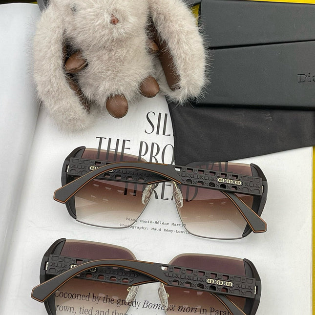 MONTAIGNE SQUARE SUNGLASS CD5296 IN ACETATE