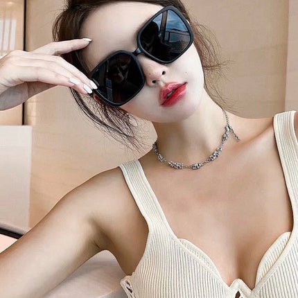 MONTAIGNE SQUARE SUNGLASS D7277 IN ACETATE