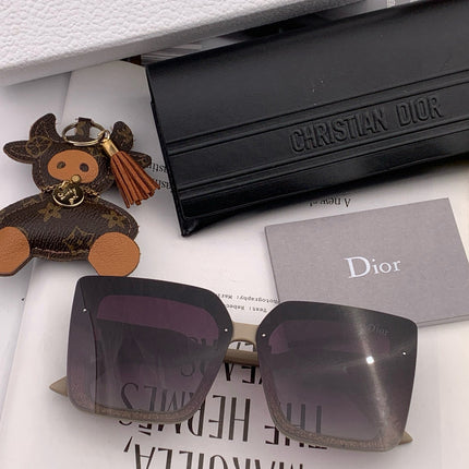 MONTAIGNE SQUARE SUNGLASS D6227 IN ACETATE