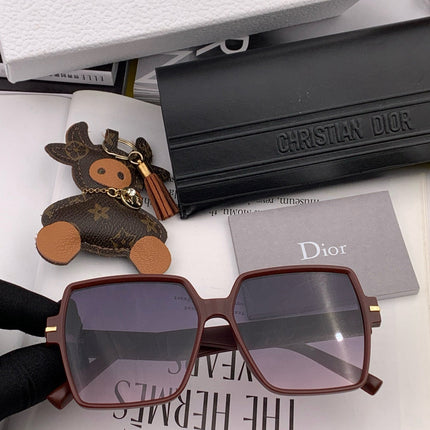 MONTAIGNE SQUARE SUNGLASS CD4780 IN ACETATE