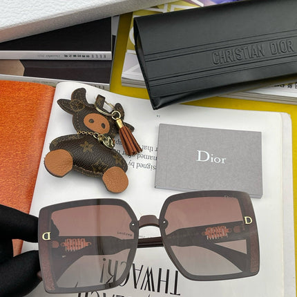 MONTAIGNE SQUARE SUNGLASS D5290 IN ACETATE
