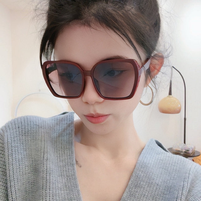 MONTAIGNE SUNGLASS D7732 IN BROWN ACETATE