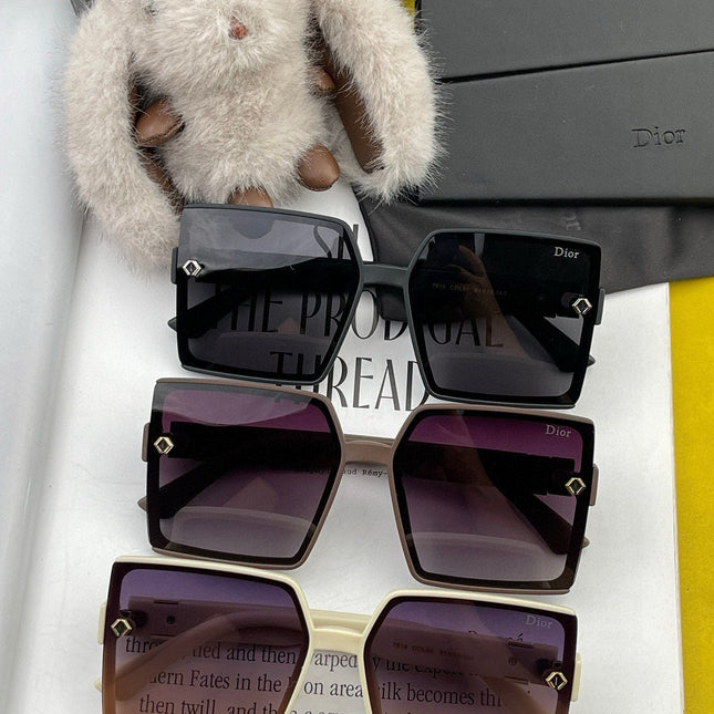 MONTAIGNE SUNGLASS CD9781 IN ACETATE