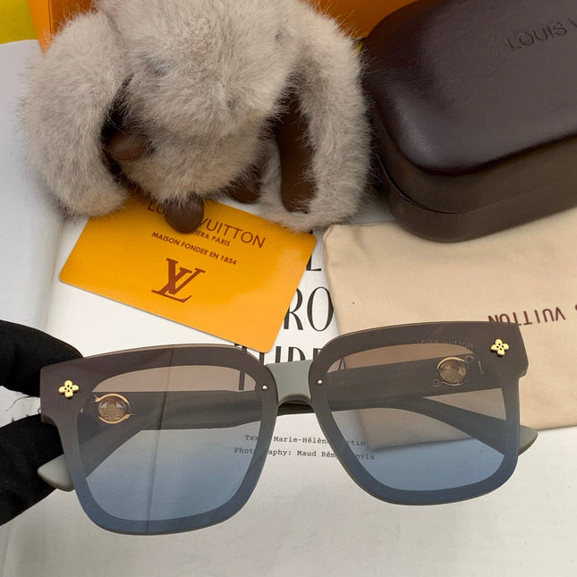 SQUARE SUNGLASSES L2201 IN LIGHT GREY ACETATE