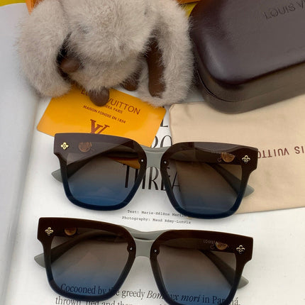 SQUARE SUNGLASSES L2201 IN LIGHT GREY ACETATE