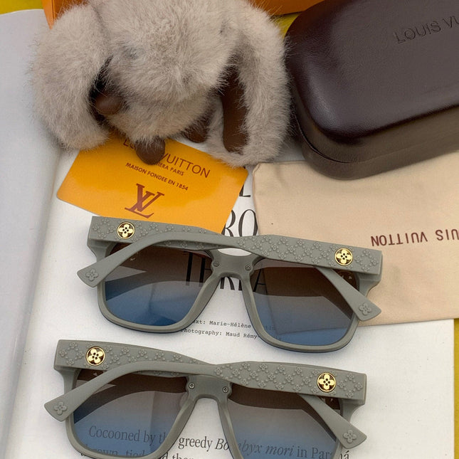 SQUARE SUNGLASSES L2201 IN LIGHT GREY ACETATE