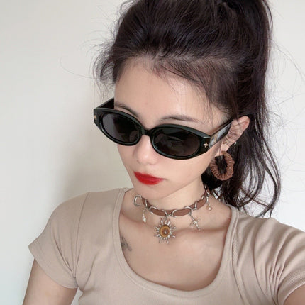 CAT EYE SUNGLASSES L1335 IN BLACK ACETATE
