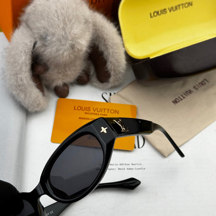 CAT EYE SUNGLASSES L1335 IN BLACK ACETATE