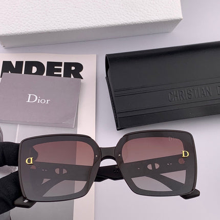 MONTAIGNE SUNGLASS CD1228 IN ACETATE EMBOSSED LOGO
