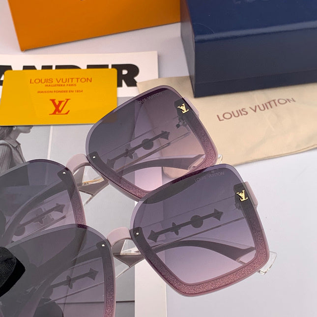 SQUARE SUNGLASSES L5221 IN CLEAR ACETATE GREY SMOKE LENSES