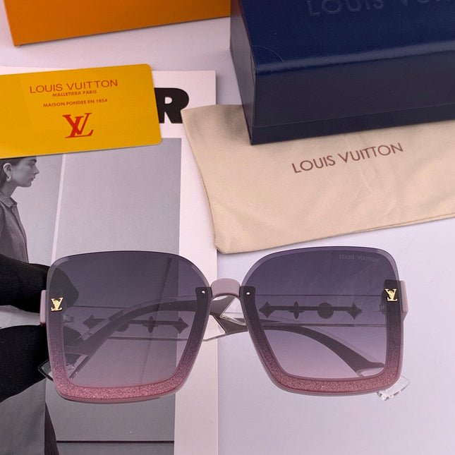 SQUARE SUNGLASSES L5221 IN CLEAR ACETATE GREY SMOKE LENSES