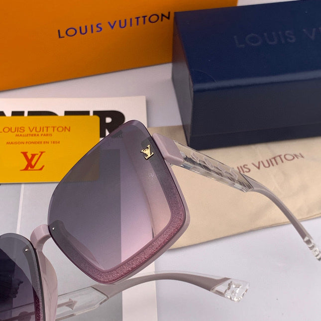 SQUARE SUNGLASSES L5221 IN CLEAR ACETATE GREY SMOKE LENSES
