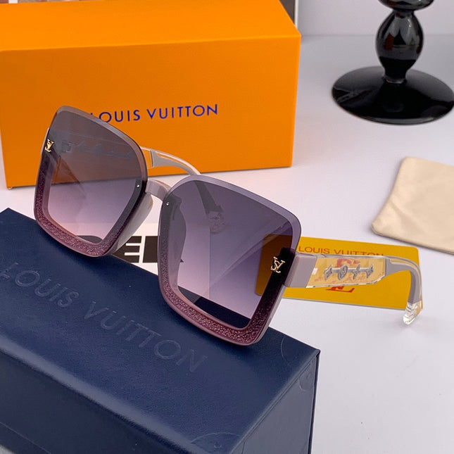 SQUARE SUNGLASSES L5221 IN CLEAR ACETATE GREY SMOKE LENSES