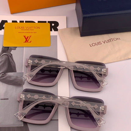 SQUARE SUNGLASSES L5221 IN CLEAR ACETATE GREY SMOKE LENSES