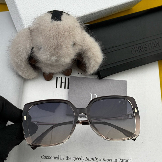 MONTAIGNE SUNGLASS CD9750 IN ACETATE