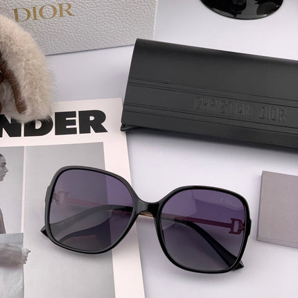 MONTAIGNE SUNGLASS D8266 IN METAL