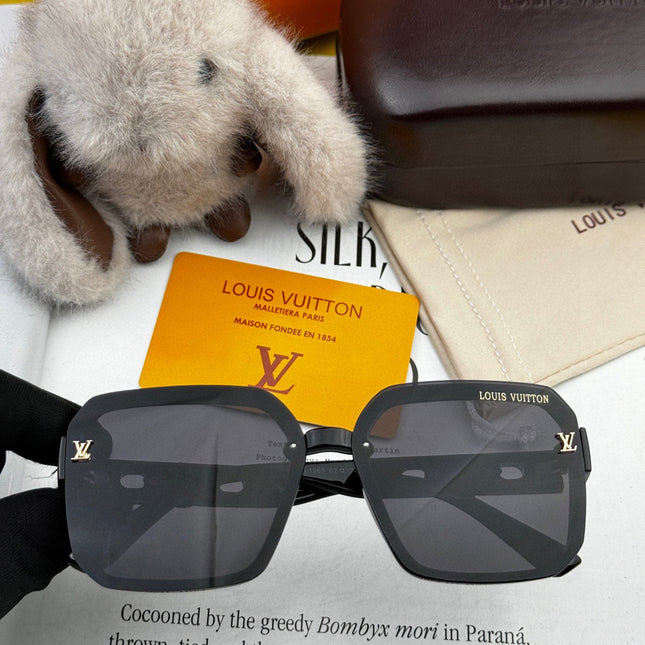 MONOGRAM SUNGLASS L8130 IN ACETATE FRAME