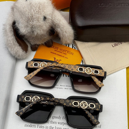MONOGRAM SUNGLASS L8130 IN ACETATE FRAME