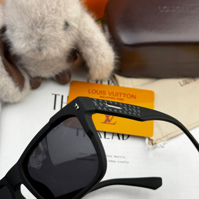 SQUARE SUNGLASS L8510 IN BLACK ACETATE FRAME