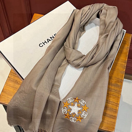 CHANEL 25S SCARF 200 IN CASHMERE WOOL 701967