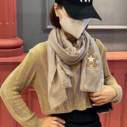 CHANEL 25S SCARF 200 IN CASHMERE WOOL 701967