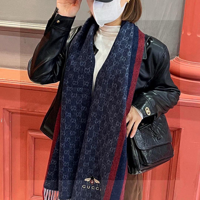 CHANEL 25S SCARF 190 IN CASHMERE 718528