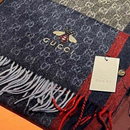 CHANEL 25S SCARF 190 IN CASHMERE 718529