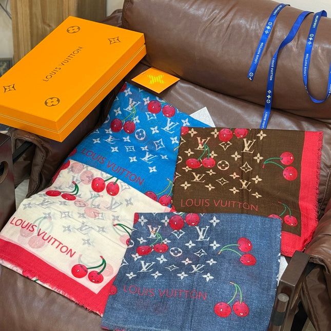 LV SCARF 140 CM IN CASHMERE 721492