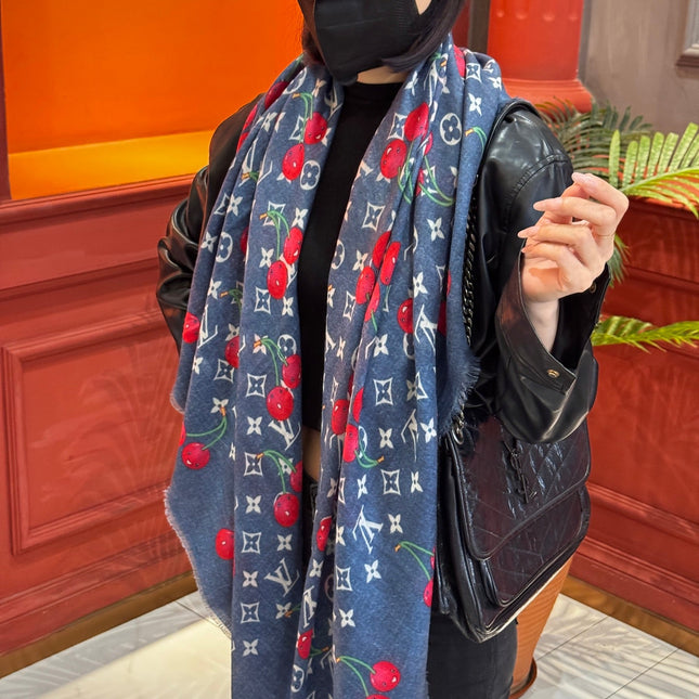 LV SCARF 140 CM IN CASHMERE 721492