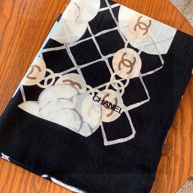 HERMES 25S SCARF 200 IN SILK 724721