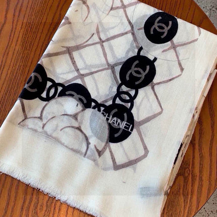 HERMES 25S SCARF 200 IN SILK 724722