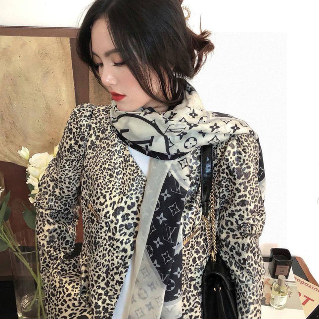 LV SCARF 200 CM IN CASHMERE 732076